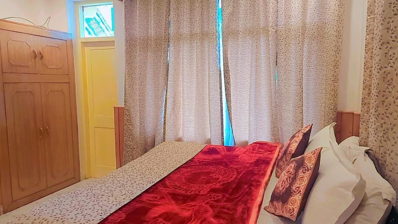 Hotel Seraj International Manāli Dış mekan fotoğraf