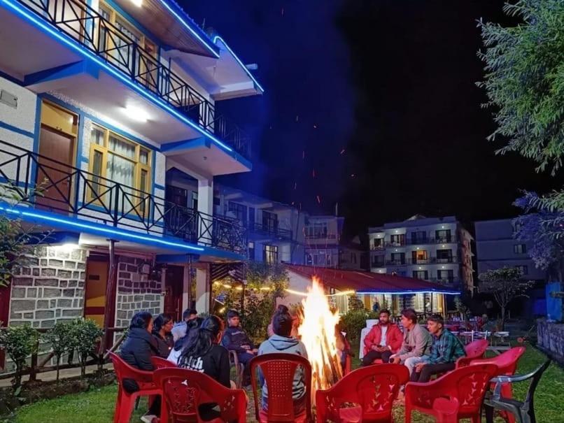 Hotel Seraj International Manāli Dış mekan fotoğraf